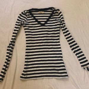 HOLLISTER STRIPED RIBBED LONG-SLEEVE T-SHIRT